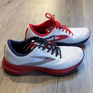 Brooks Launch 7 USA Special Edition